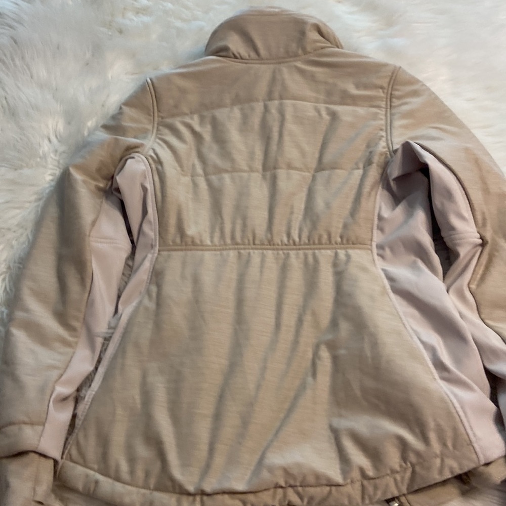 The North Face Women’s Jacket size XS excellent condition length 25” bust 30” - Picture 16 of 16